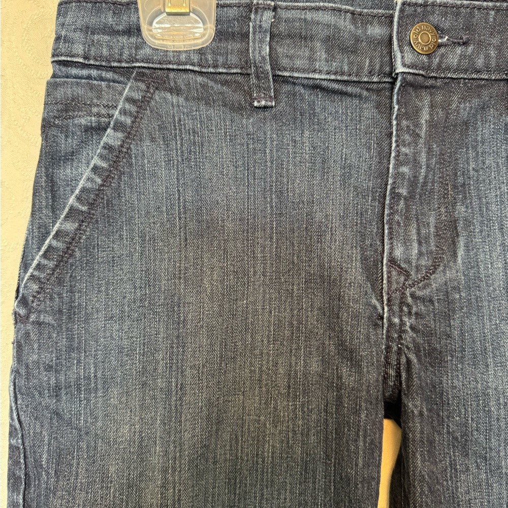 Mid Rise Bermuda Shorts - Picture 4 of 7